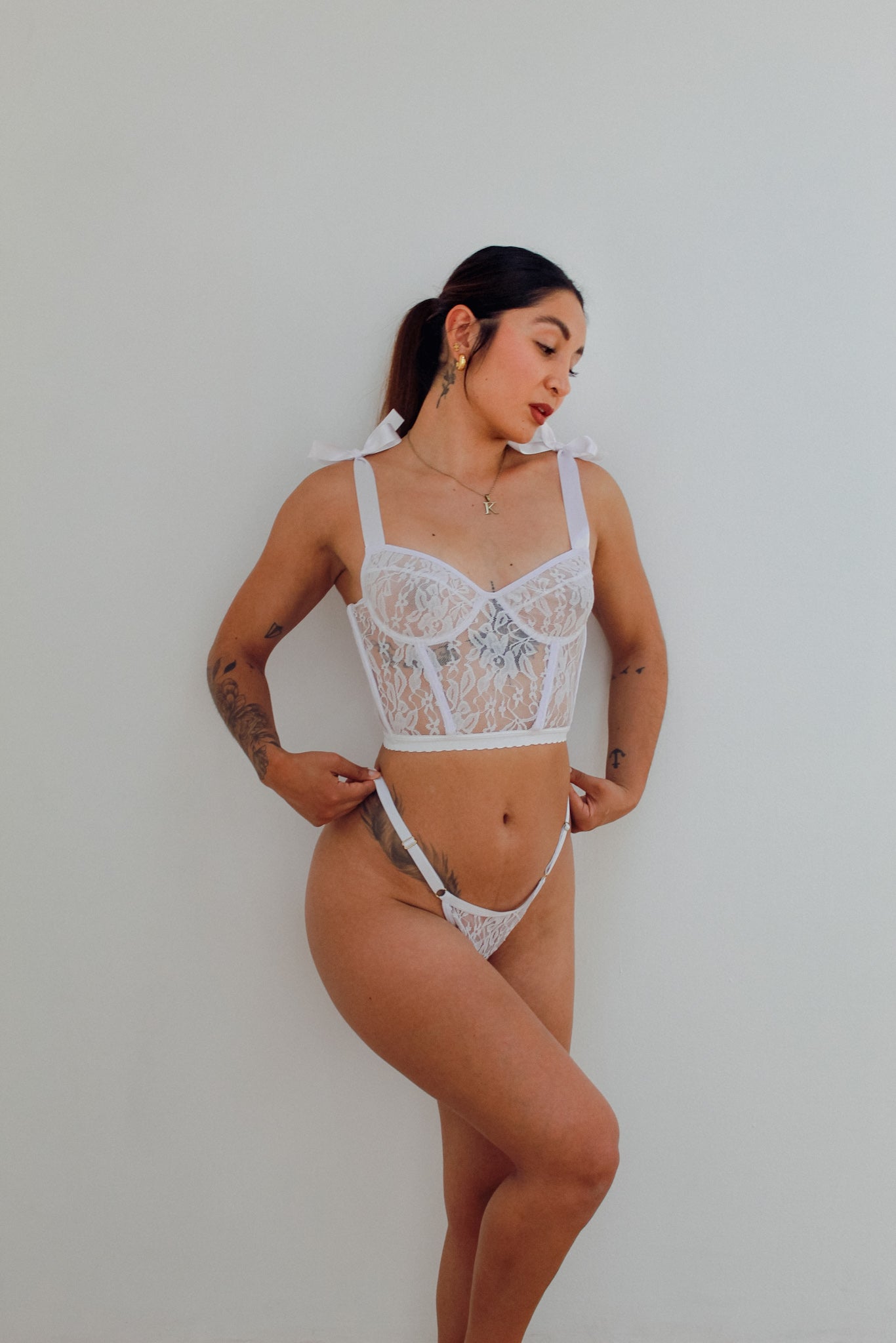 Set Julieth White